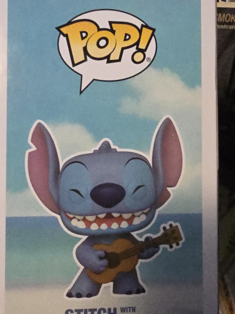 Funko Pop! Disney Lilo & Stitch #1044 - Stitch with Ukulele - Picture 3 of 5